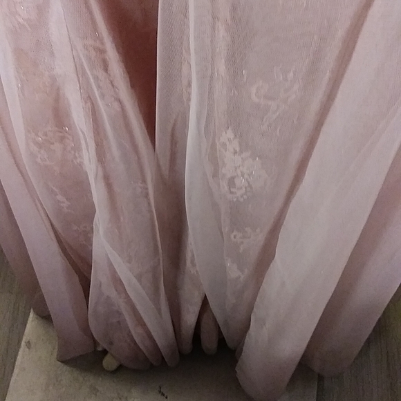 BCBGMAZARIA Gown - Picture 8 of 16